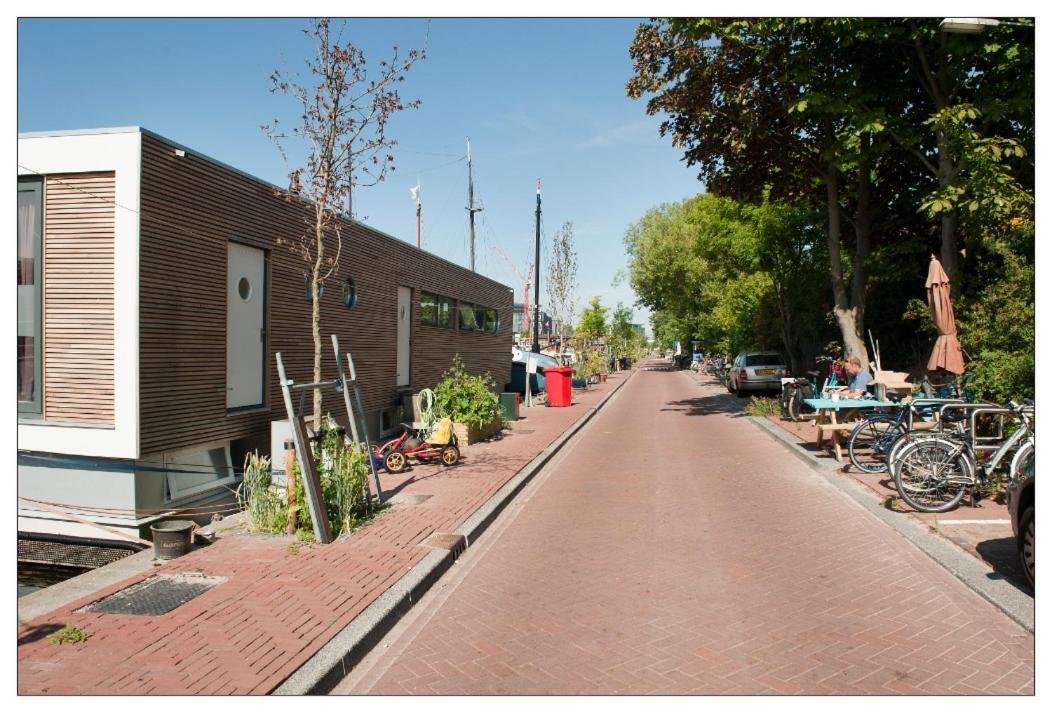 Private Guesthouse Bnb The Waterhouse Houseboat Amsterdam Dış mekan fotoğraf