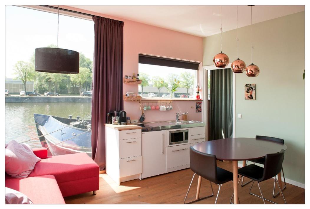 Private Guesthouse Bnb The Waterhouse Houseboat Amsterdam Dış mekan fotoğraf